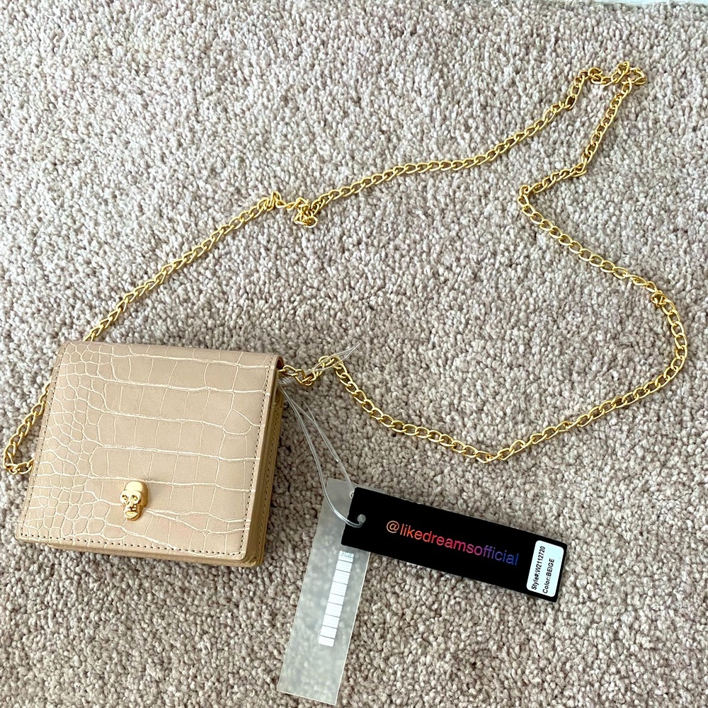 ‼️SOLD ‼️ Wallet/purse with gold chain brand new